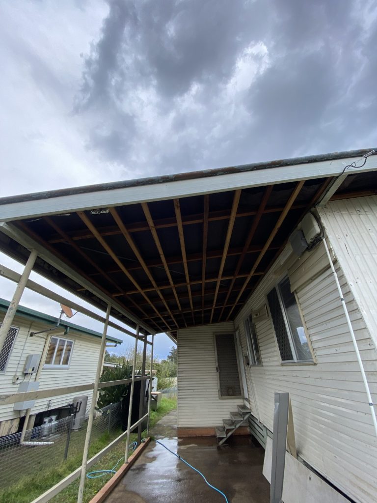 Redlands property asbestos soffit removal, licensed asbestos removalist